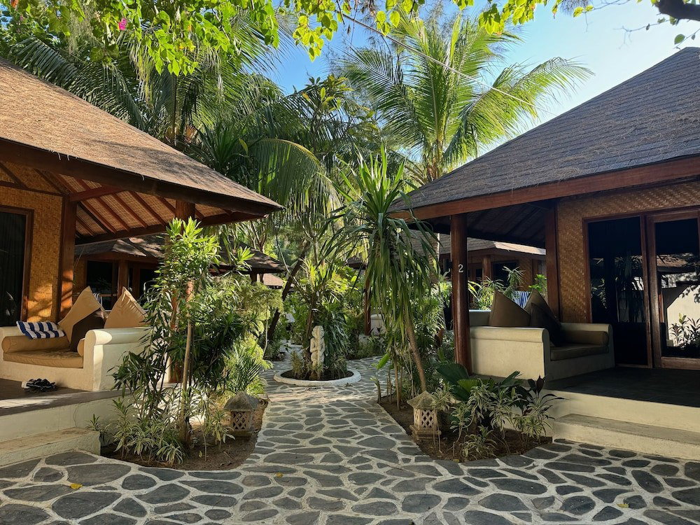 Scallywags Beach Club, Indonesia