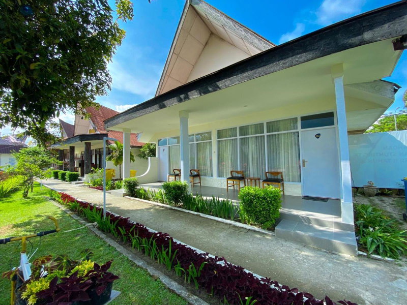 Khas Parapat, Parapat, Indonesia