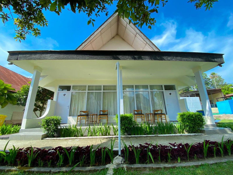 Khas Parapat, Parapat, Indonesia