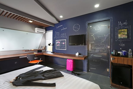 Berry Biz Hotel Powered by Archipelago, Kuta, Indonesia