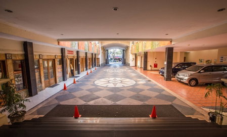 Famous Hotel Kuta, Kuta, Indonesia