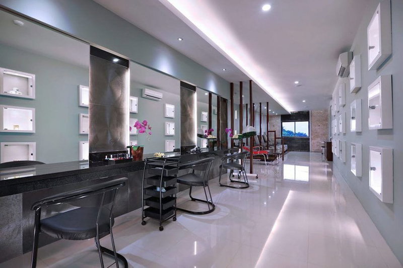Famous Hotel Kuta, Kuta, Indonesia