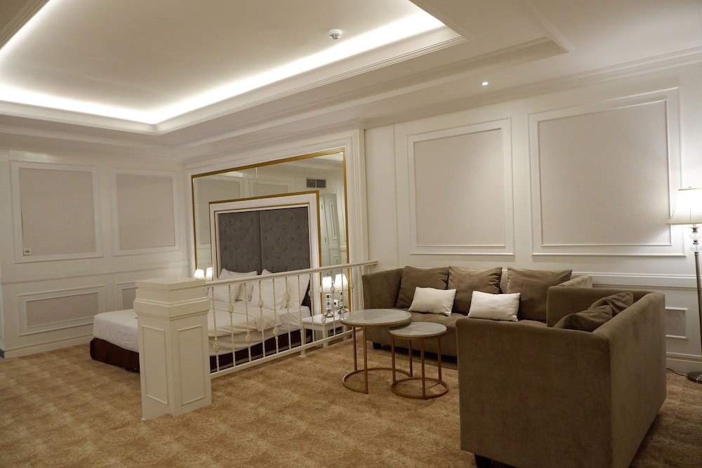 The Grantage Hotel & Sky Lounge, Indonesia