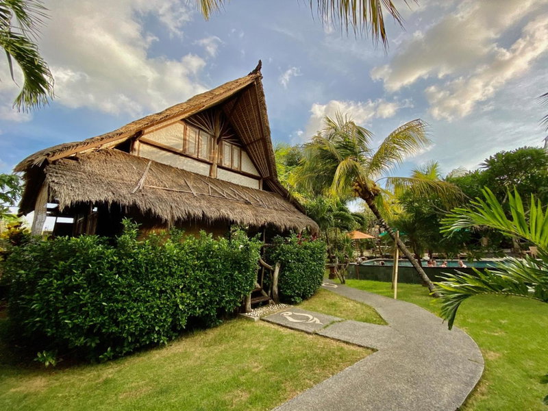 Flower Bud Bungalow Balangan, Kuta, 인도네시아 공화국