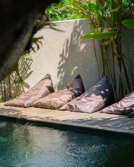 Hola Seminyak, Kuta, Indonesia