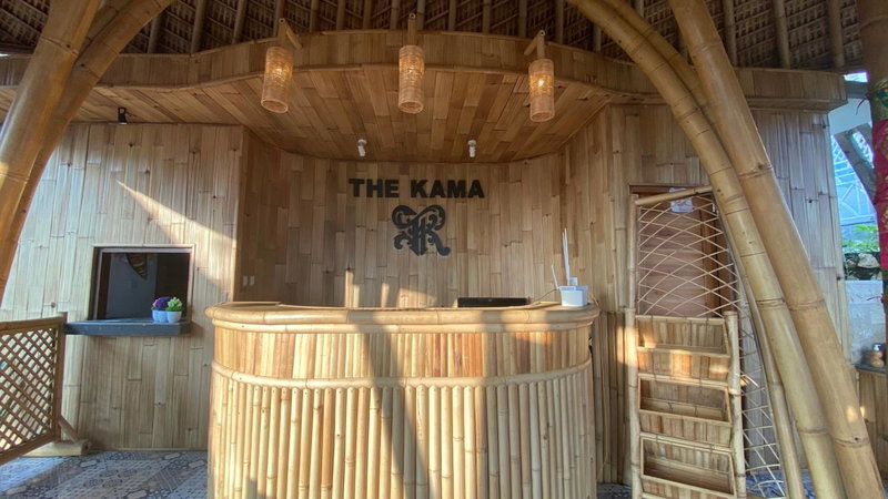 The Kama, 클룽클룽, 인도네시아 공화국