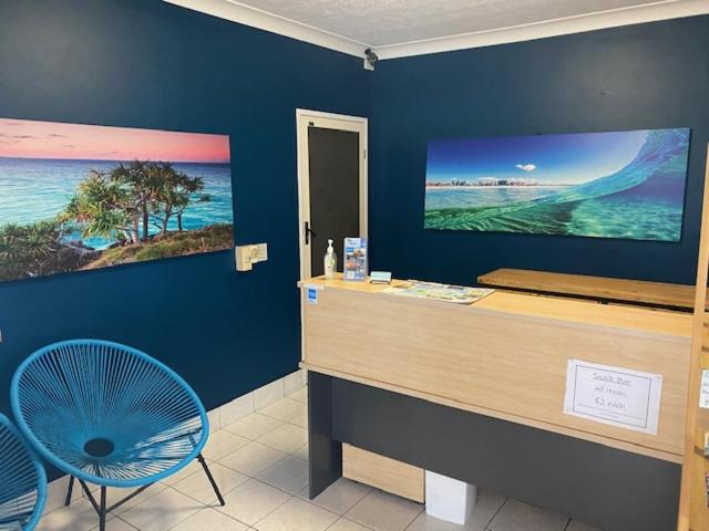 Hotel · Blue Pelican Motel, Banora Point