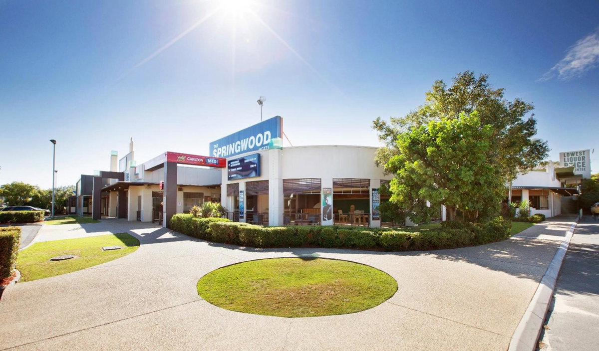 Hotel · Nightcap at Springwood Hotel, Rochedale South