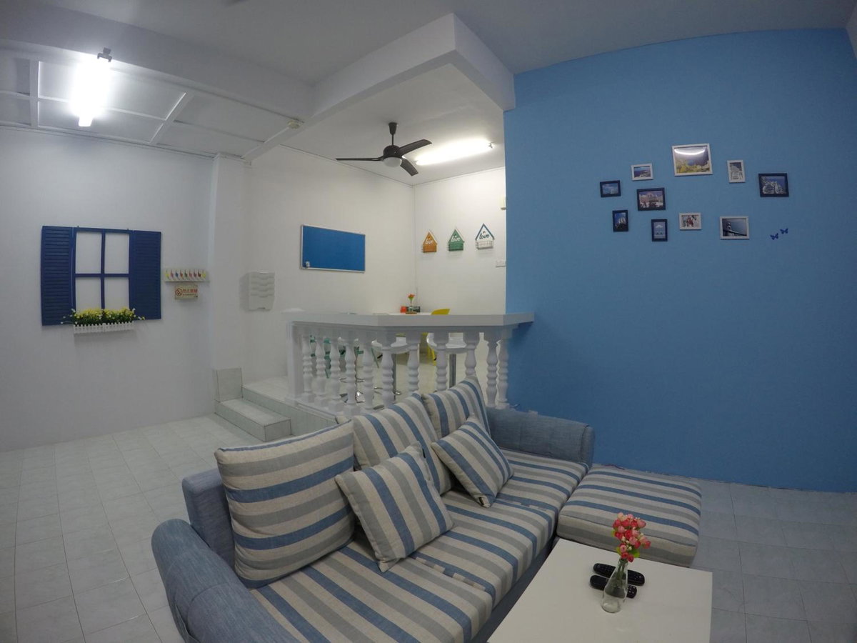 Little Blue House Kemaman Guesthouse, Malaysia