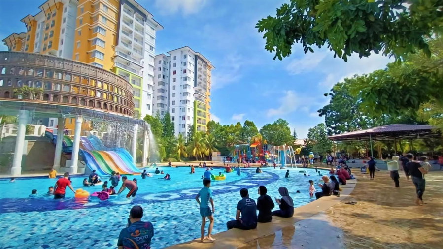 Melaka Town Area Top 1 Family Lovers Water Themepark Suites By GGM, Kampung Bukit Baharu, Malaysia