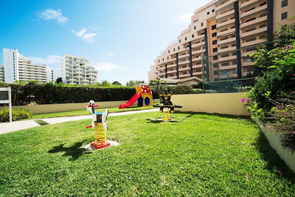 RR Club Amarilis, Portugal