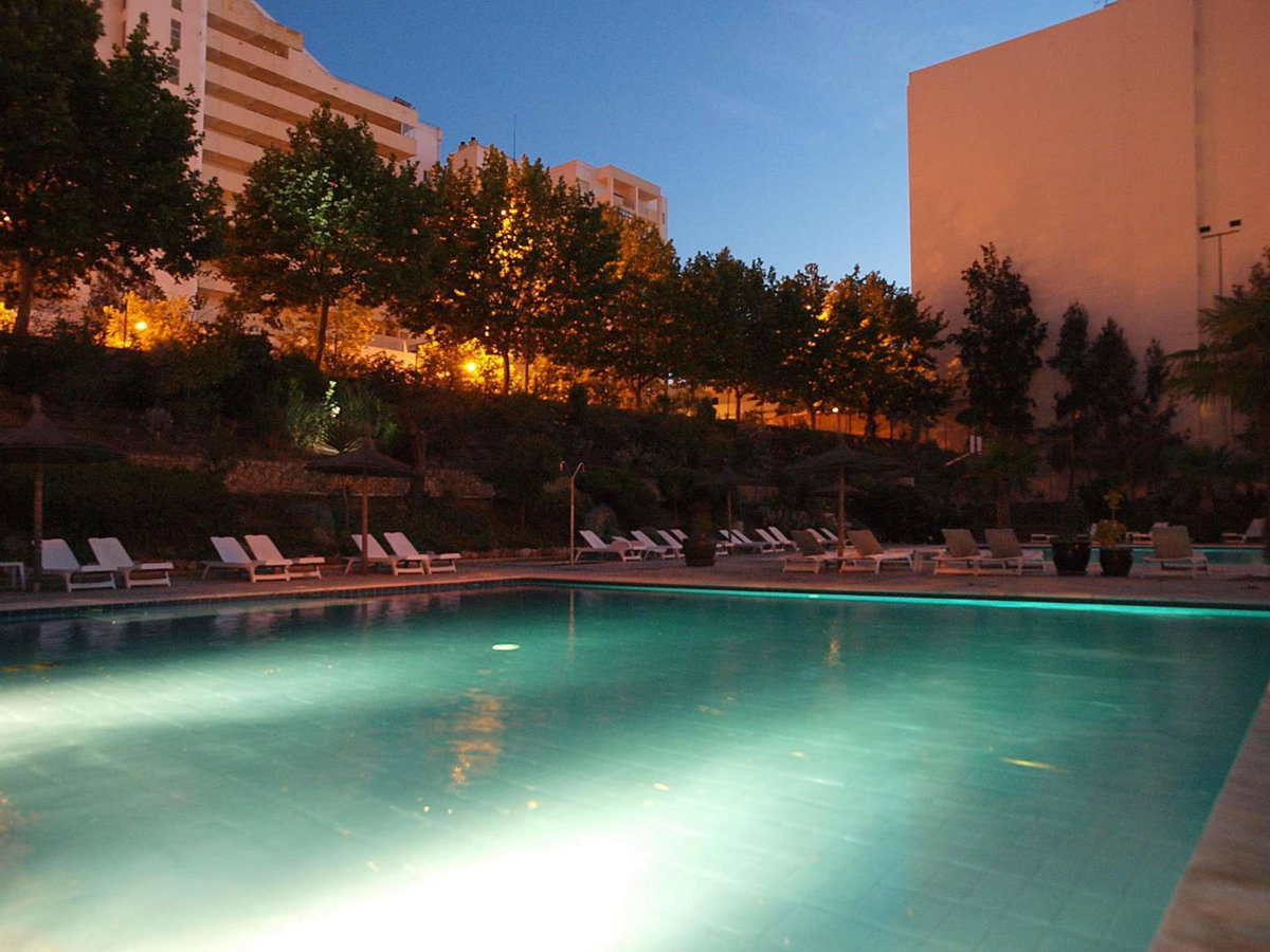 Apartamentos Jardins da Rocha, Portugal