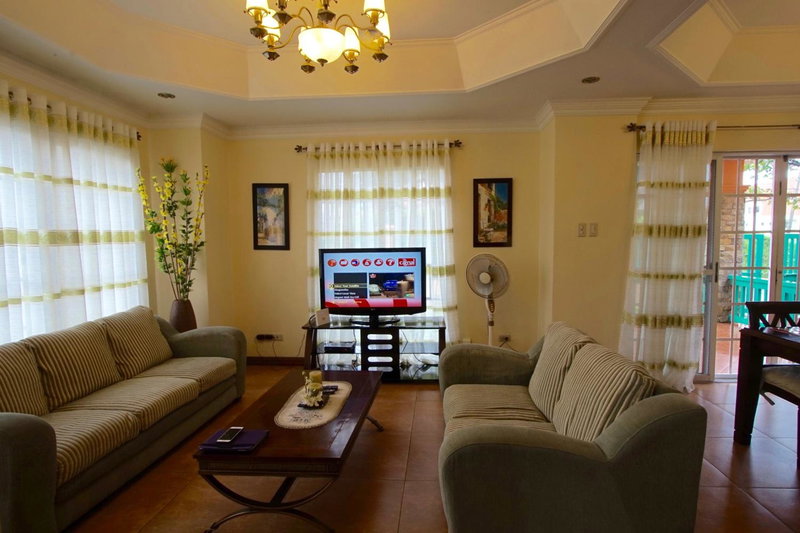Charming Tagaytay Vacation Home, Patuto, Philippines