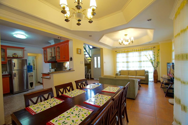 Charming Tagaytay Vacation Home, Patuto, Philippines