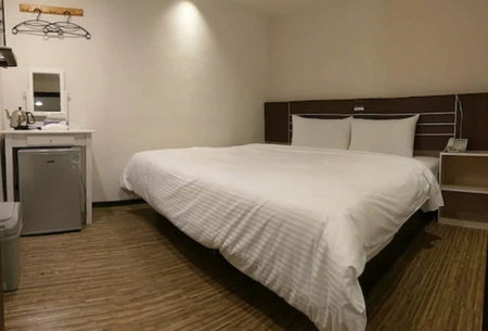 Jhong-Sing Hotel, Bade, 台湾