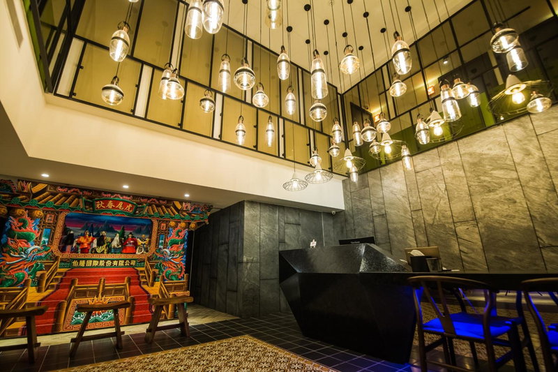 虎尾春秋文創設計旅店 Huwei Hotel, Douliu, 台湾