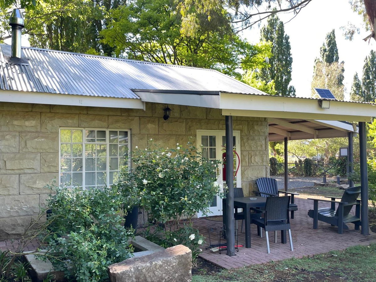Periwinkle, Grove ,Acorn & Sage Cottages, South Africa