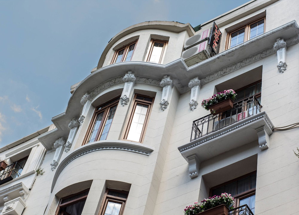 Hotel · Grand Hotel Palmiye, Eminoenue