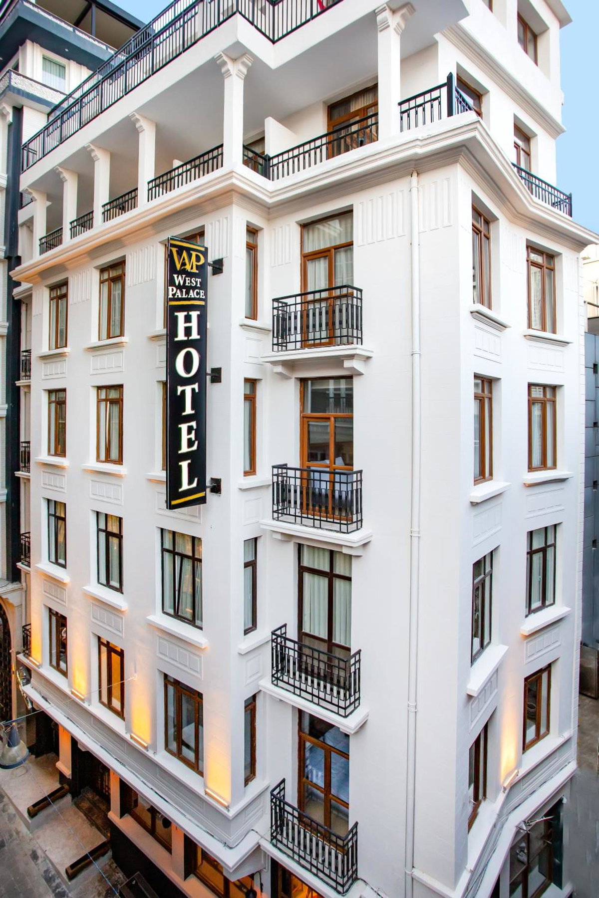 Hotel · West Palace, Eminoenue