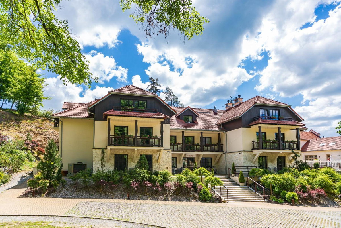 Berberys Park Hotel, Poland