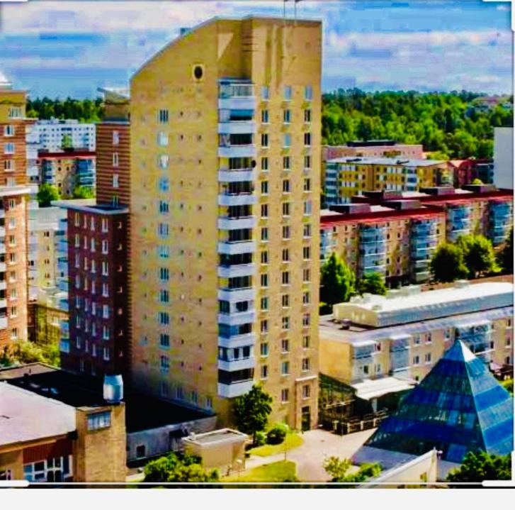 Golden Hostel, Швеция