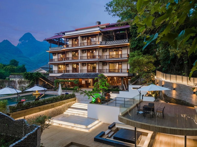 Yangshuo River Lodge Hotel--English speaking team&Swimming pool&Activties organized&Free pick up from Airport or TS over 3 nights, Yangshuo, China
