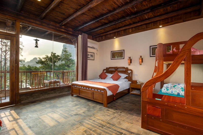 Yangshuo River Lodge Hotel--English speaking team&Swimming pool&Activties organized&Free pick up from Airport or TS over 3 nights, Yangshuo, China