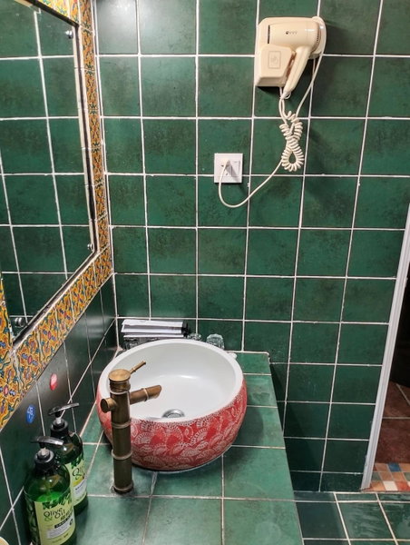 Yangshuo Eden's Social Guesthouse - cozy garden coffee & & night beers & near to yulongriver&Bespoke tour service, Yangshuo, 中国