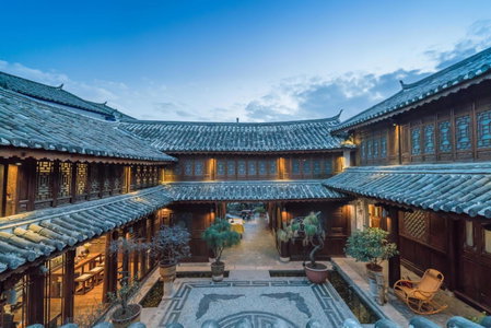 Lijiang Lize Graceland Artistic-Suite Hotel 丽泽雅舍画院客栈木府院, Lijiang, 中国