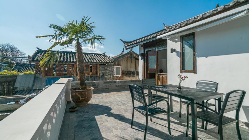 Lijiang Lize Graceland Artistic-Suite Hotel 丽泽雅舍画院客栈木府院, Lijiang, 中国