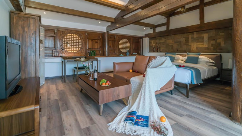 Lijiang Lize Graceland Artistic-Suite Hotel 丽泽雅舍画院客栈木府院, Lijiang, 中国