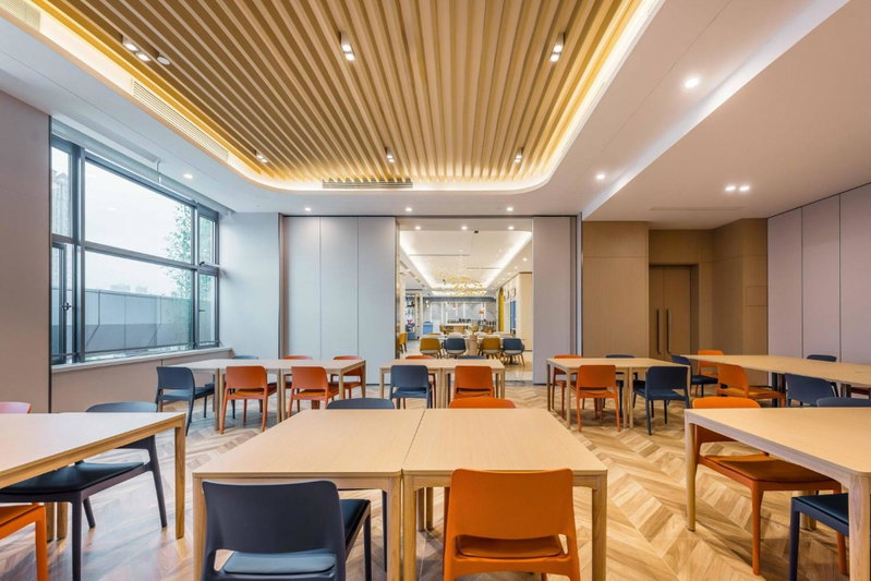 Holiday Inn Express Jiangmen East Station by IHG, Jiangmen, 中国