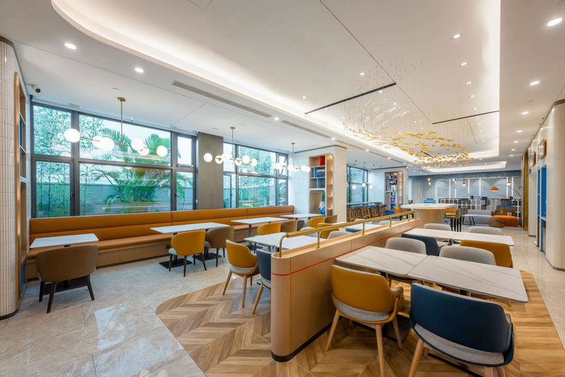 Holiday Inn Express Jiangmen East Station by IHG, Jiangmen, 中国