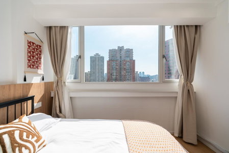 Yi Du Home with City View-Near Jiashan Rd Metro -Easy Reach to Tianzifang - Credit Cards Accepted, Shanghai, 中国