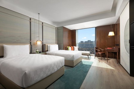 HUALUXE Haining by lHG- 5Minutes Drive to Haining China Leather Mall, Haining, 中国