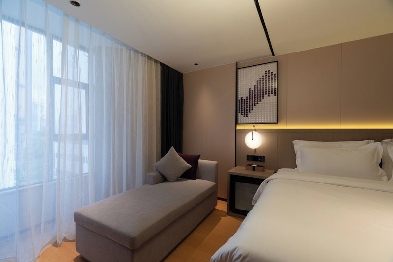 Lavande International Hotel Guangzhou TaiKoo Hui Square Shipaiqiao Metro Station Branch - Free Shuttle Bus to Canton Fair Complex During Canton Fair Period, Guangzhou, 中国