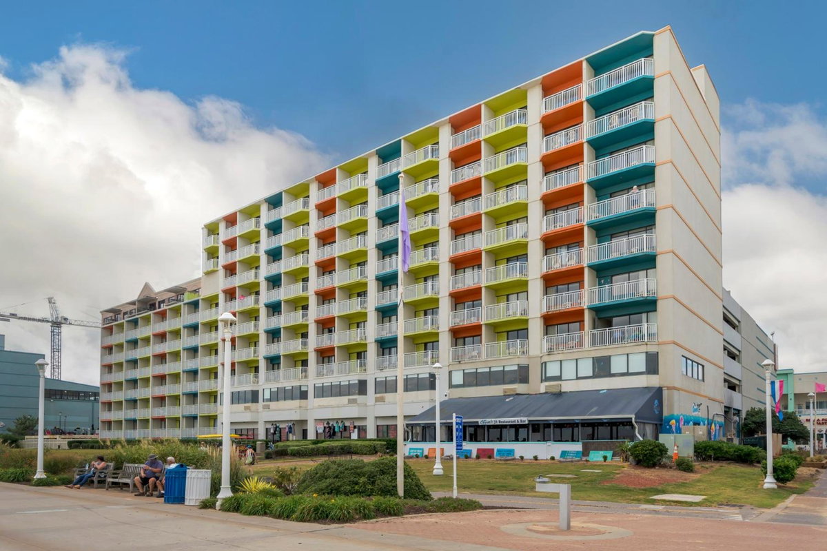 Hotel · Sandcastle Resort, Virginia Beach