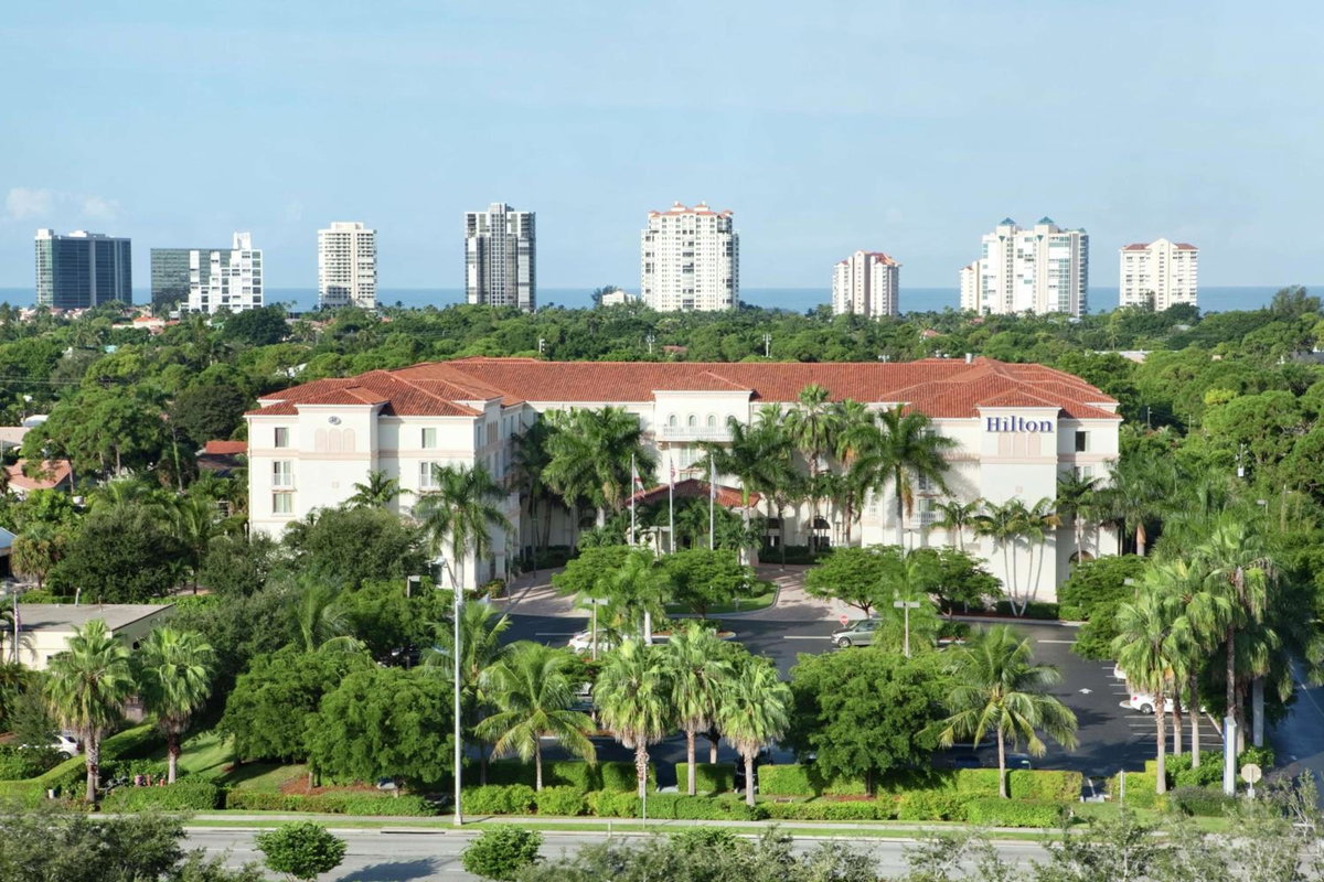 Hotel · Hilton Naples, Naples