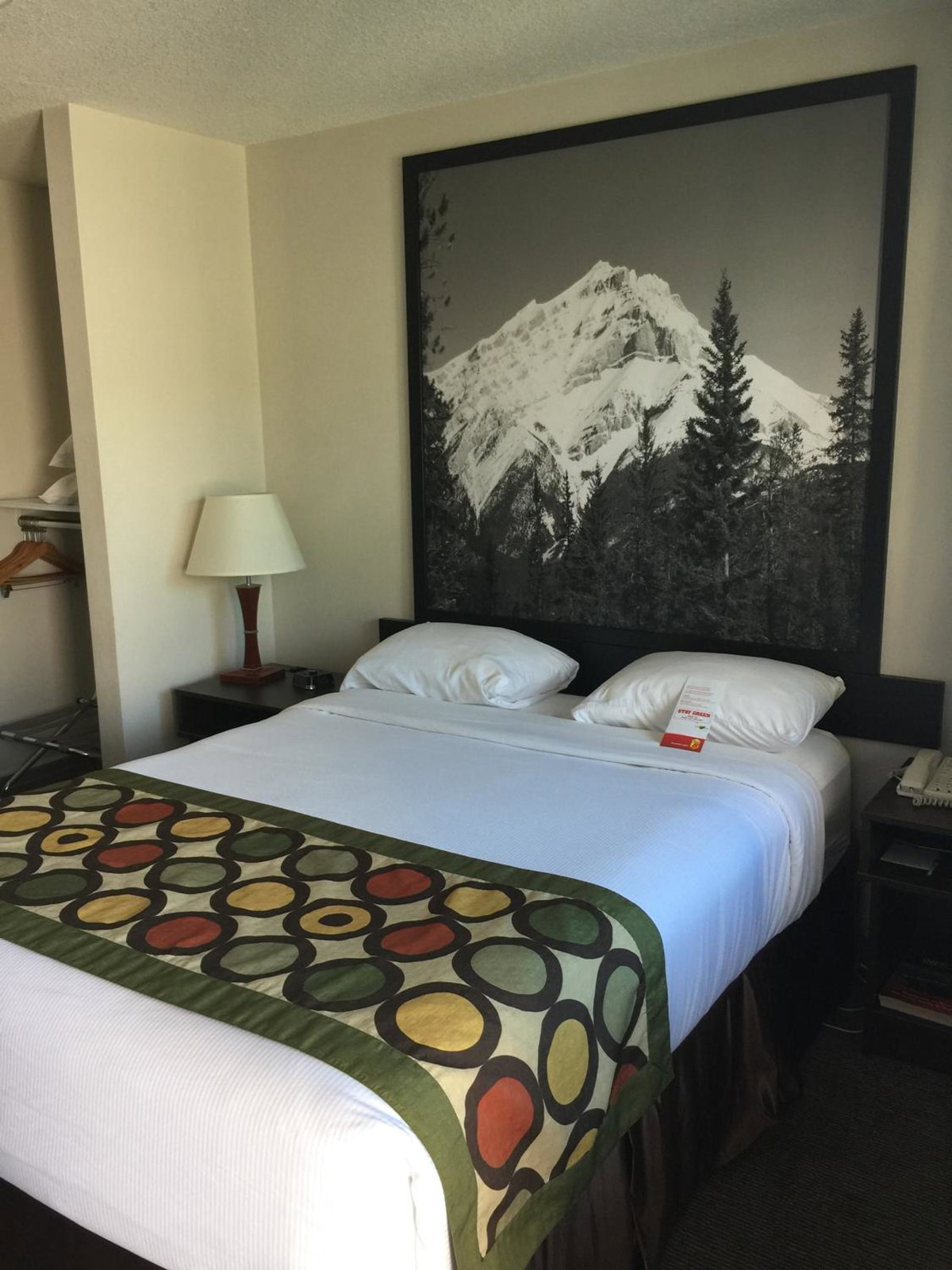 Super 8 by Wyndham Kelowna BC, Canada