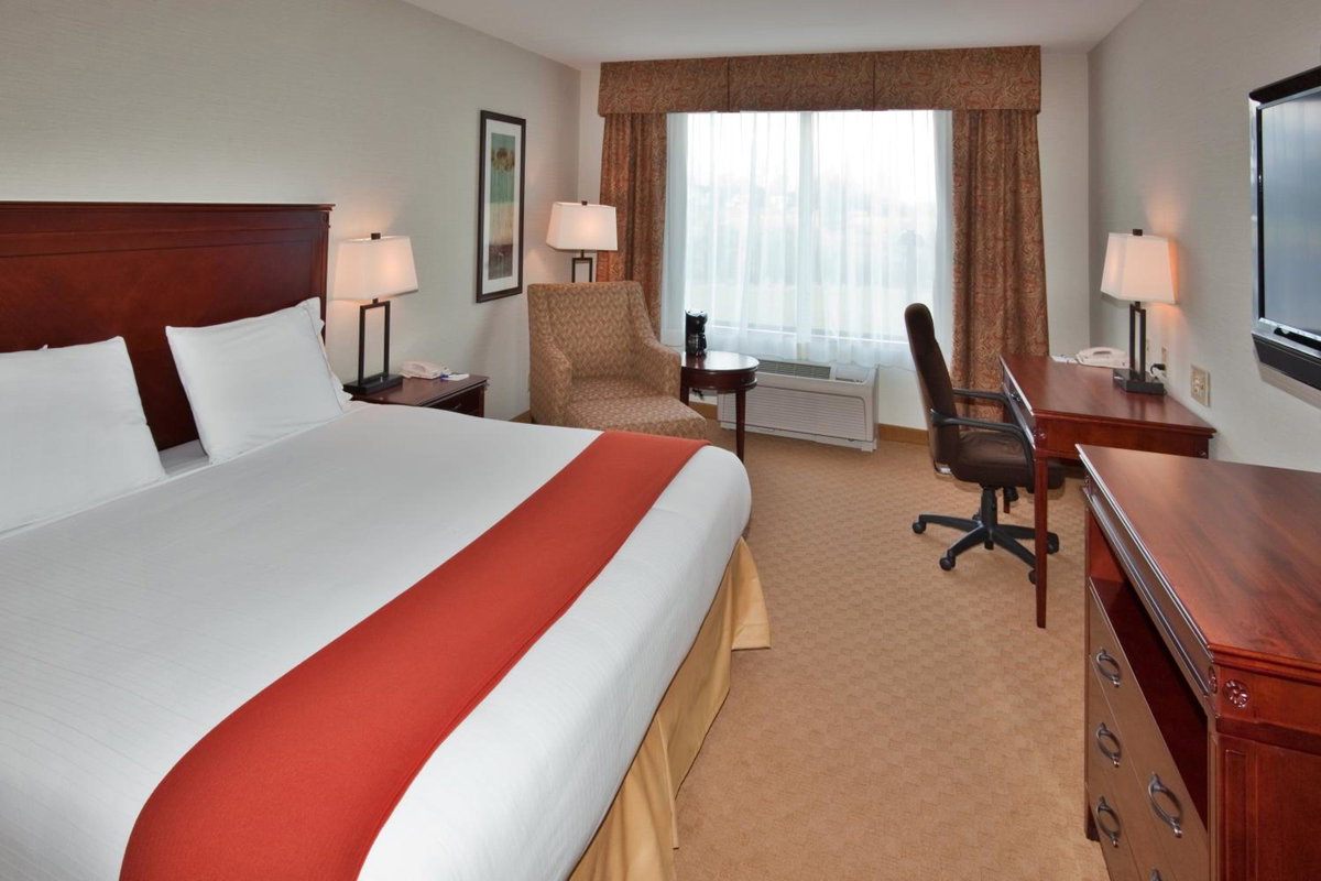 Holiday Inn Express Hotel & Suites Brockville by IHG, Canada
