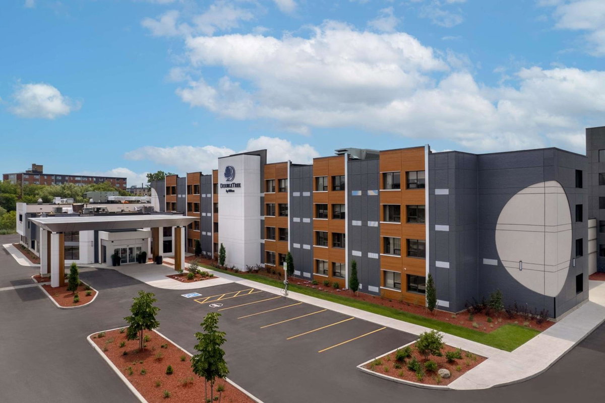 DoubleTree by Hilton Kingston - Newly Renovated, Canada