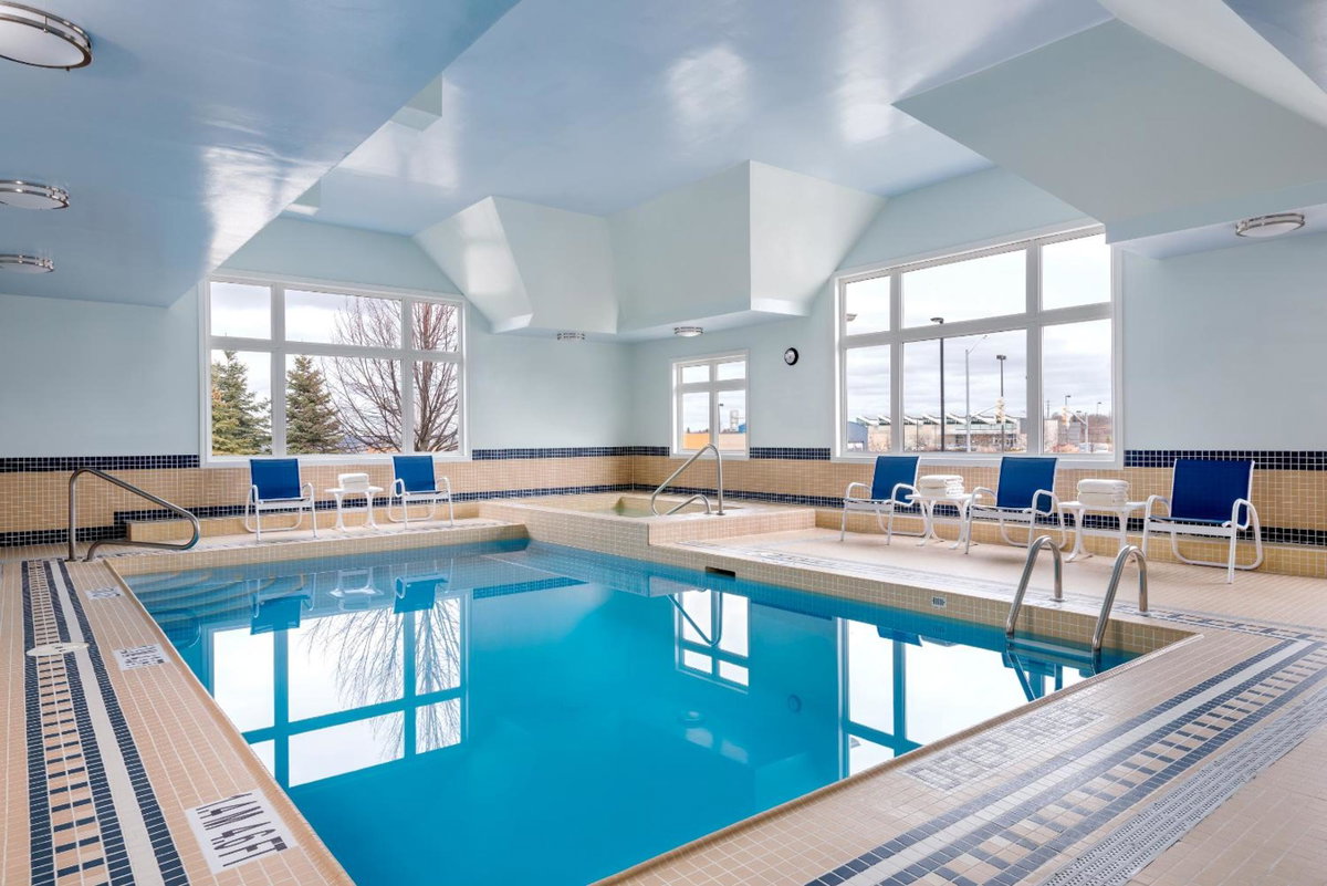 Hôtel · Four Points by Sheraton Barrie, Barrie