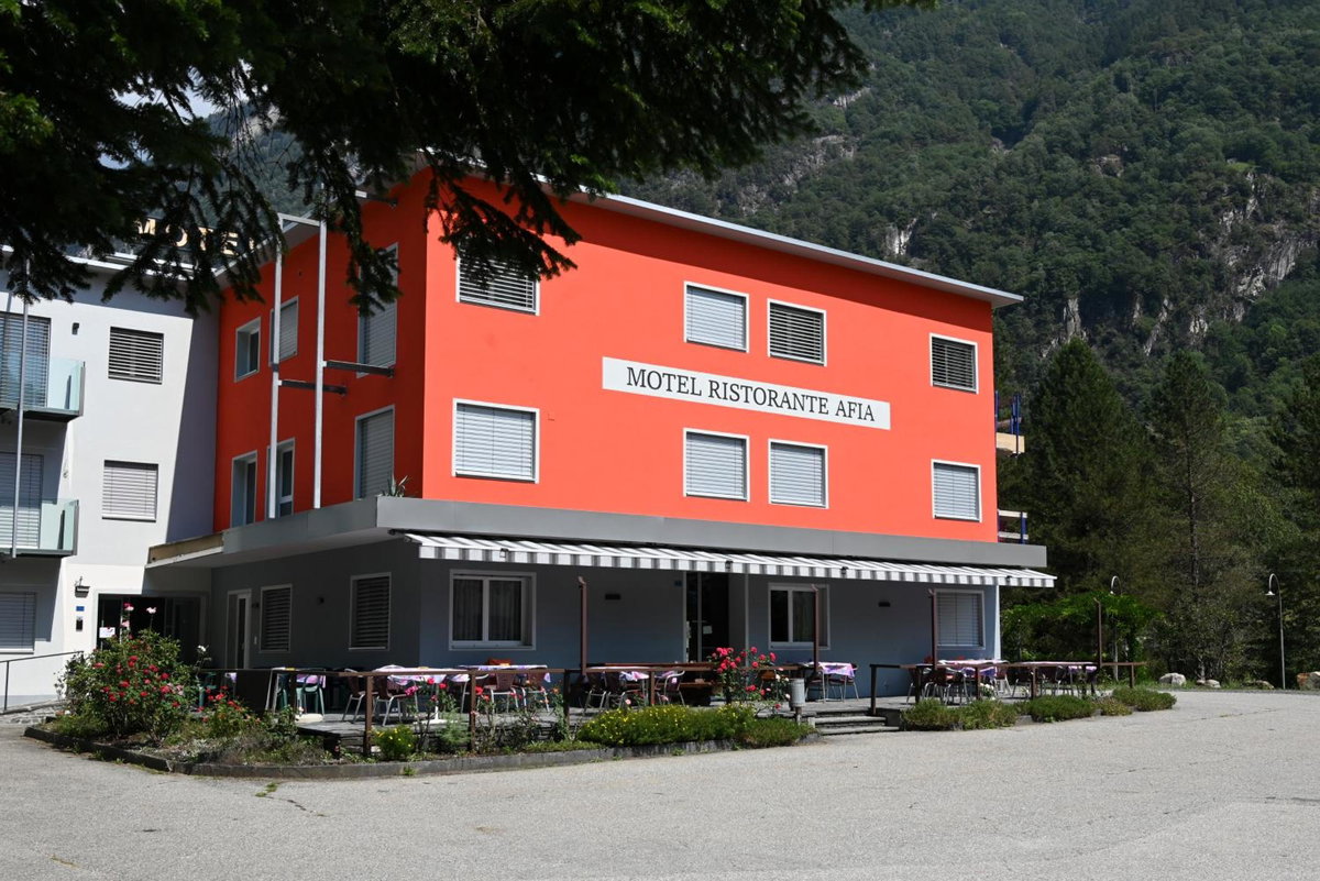 Motel Afia, Швейцария