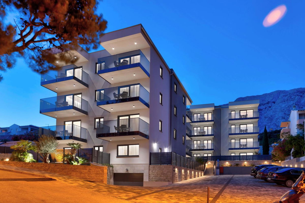 Hotel · Apartments Amare, Promajna