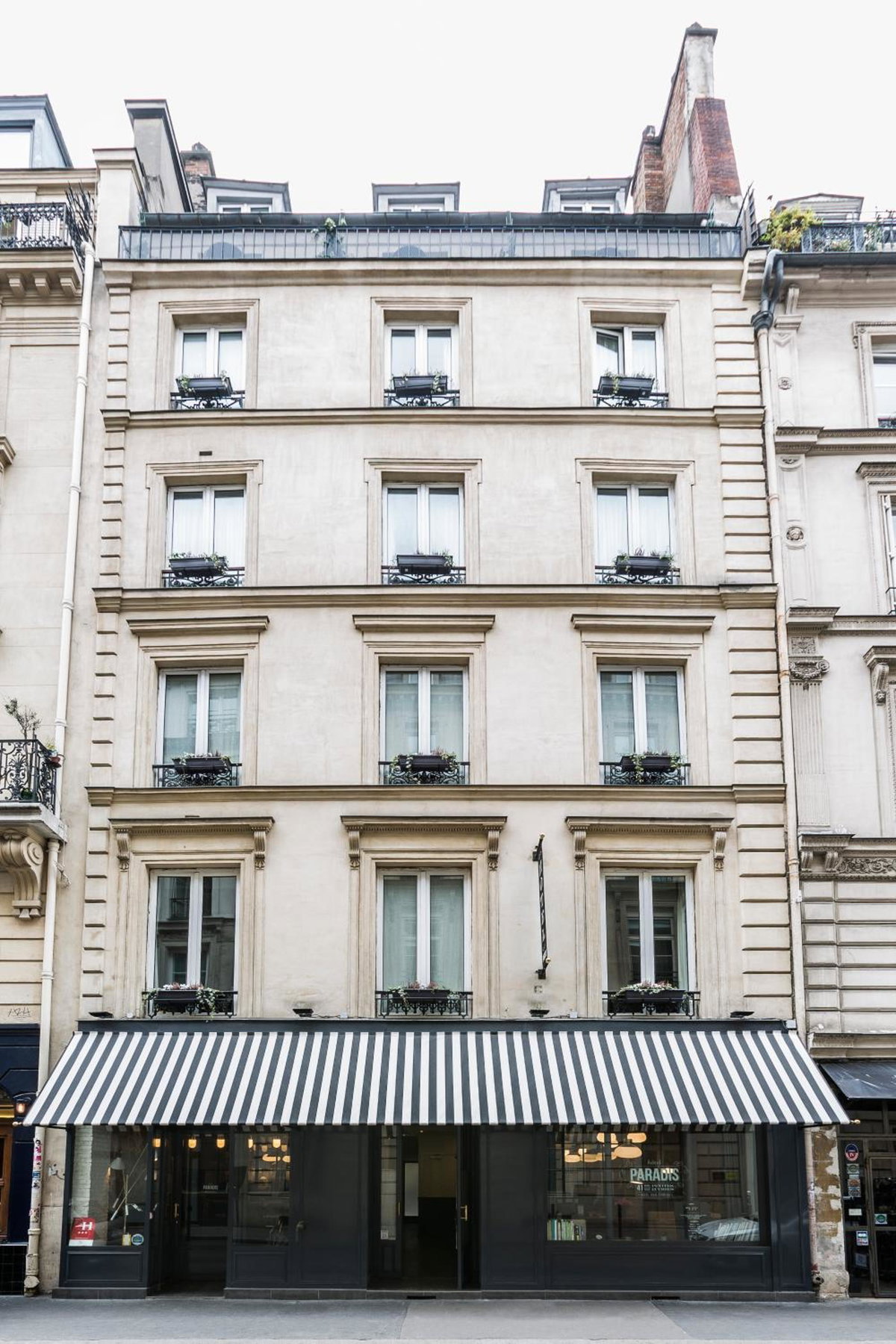 Hôtel · Hotel Paradis, Paris