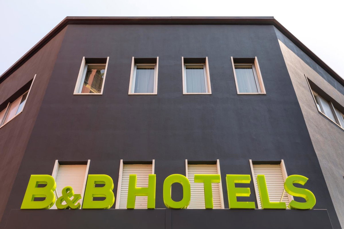 Hotel · B&B HOTEL Milano Ornato, Bresso