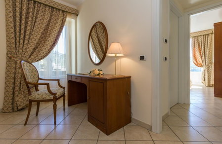 Hotel La Perla, Erba, Italy