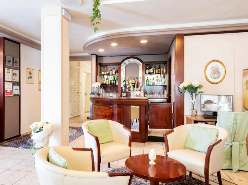 Hotel La Perla, Erba, Italy