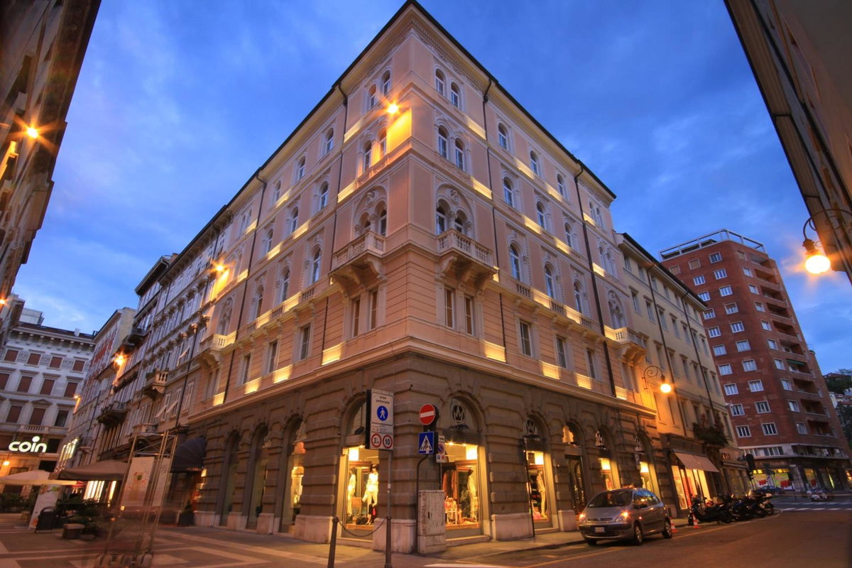 Hotel · Hotel Continentale, Trieste