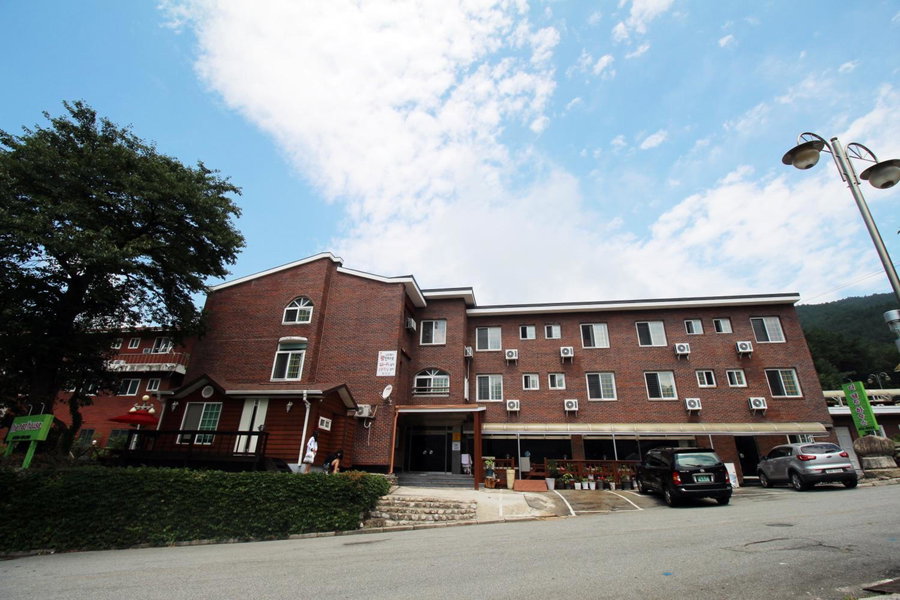 The Red House, Sokcho, 대한민국
